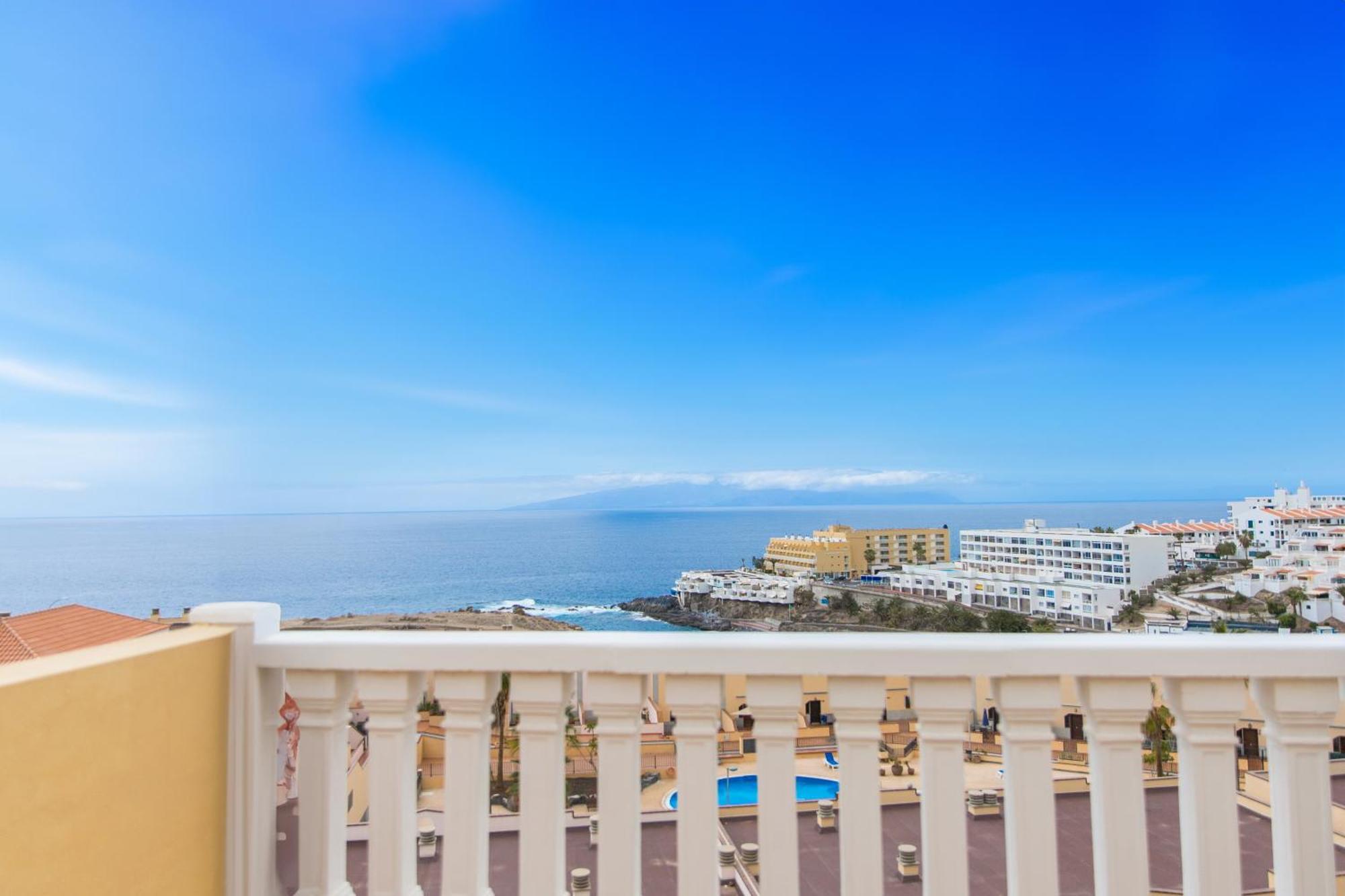 Ocean Front Teneriffa 2 Bedroom Penthouse Callao Salvaje Exterior photo